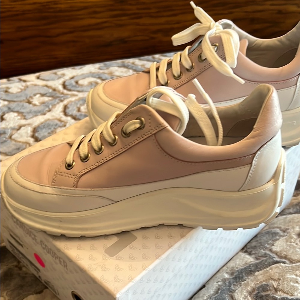 Women's Cream Sneakers - Picture 5 of 8